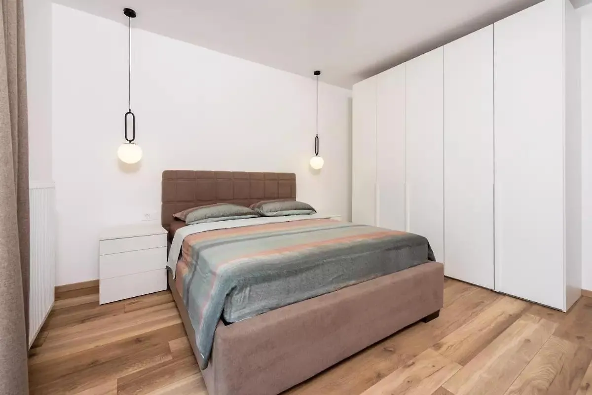 Apartment In Crikvenica 45025