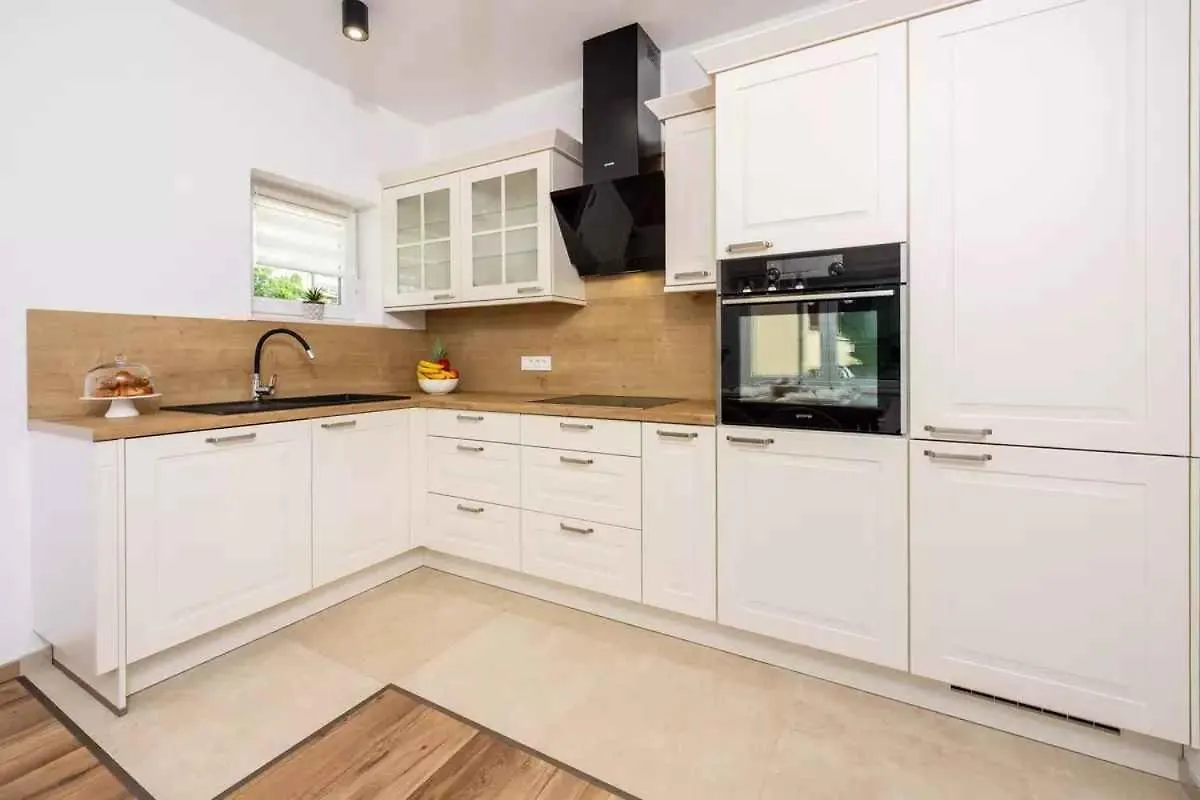 Apartment In Crikvenica 45025